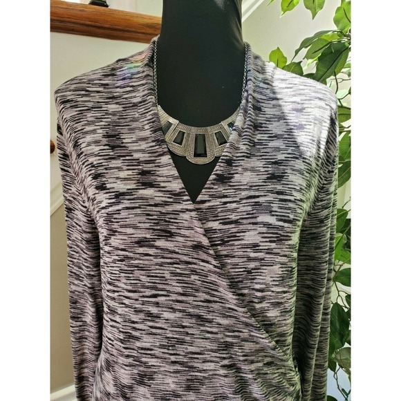 APT.9 Women's Gray Rayon V-Neck Long Sleeve Stretch Fitted Shirt Size Large - Picture 2 of 12